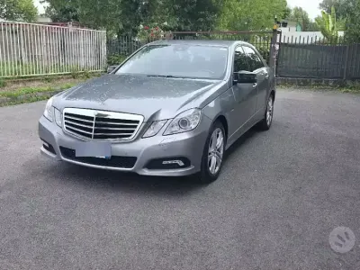 Usata Mercedes E350 211 CV (155 kW) 2011 Grigio Berlina