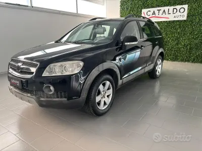 Usata Chevrolet Captiva LS 150 CV (110 kW) 2007 Nero SUV