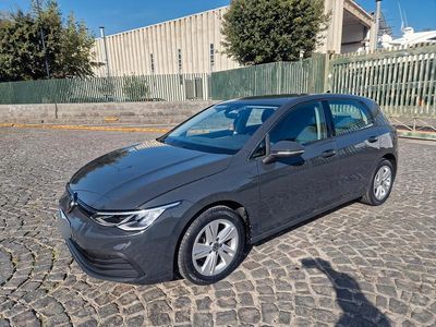 Usata VW Golf VIII Life 110 CV (80 kW) 2021 Grigio Berlina