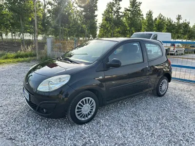 Usata Renault Twingo Dynamique 58 CV (42 kW) 2008 Nero Utilitaria
