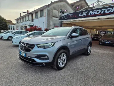 Occasion Opel Grandland X 120 ch (88 kW) 2018 Gris SUV