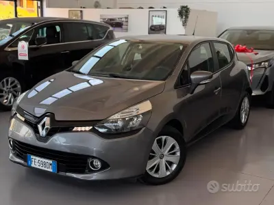 Usata Renault Clio IV Intens 75 CV (55 kW) 2016 Grigio Berlina
