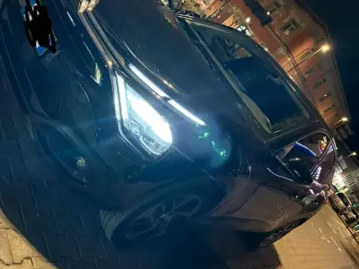 Usata Citroën C4 130 CV (95 kW) 2023 Nero SUV