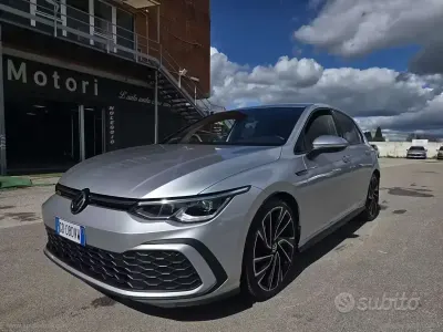 Usata VW Golf VIII GTD 200 CV (147 kW) 2021 Argento Berlina