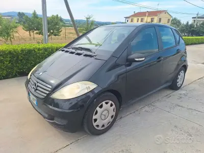 Usata Mercedes A180 Classic 95 CV (69 kW) 2004 Nero Berlina