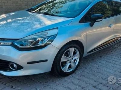 Usata Renault Clio GrandTour 75 CV (55 kW) 2014 Grigio Station wagon