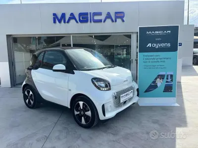 Usata Smart ForTwo Coupé Passion 41 kW (56 CV) 2022 Bianco Utilitaria