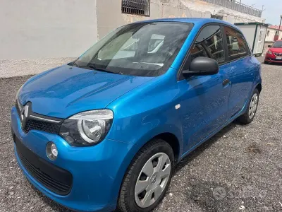 Gebraucht Renault Twingo Life 69 PS (50 kW) 2018 Blau Kleinwagen