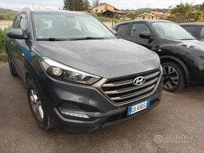 Käytetty Hyundai Tucson Edition 116 HP (85 kW) 2016 Harmaa Katumaasturi