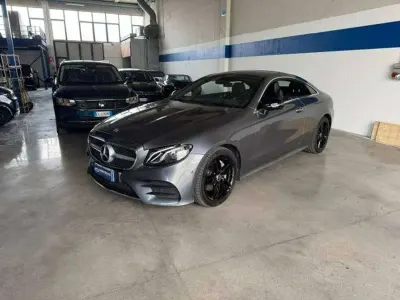 Usata Mercedes E220 Premium 194 CV (142 kW) 2019 Grigio Coupé