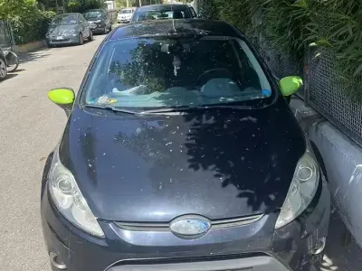 Usata Ford Fiesta Titanium 97 CV (71 kW) 2009 Nero Berlina