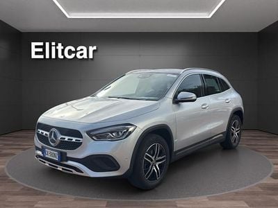 Mercedes GLA220