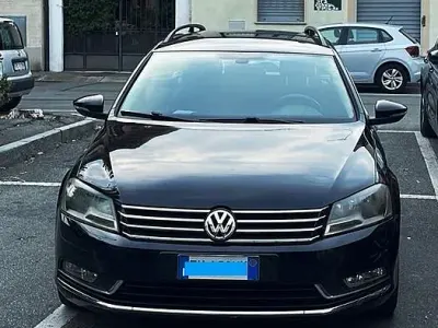 Usata VW Passat 105 CV (77 kW) 2011 Nero Station wagon