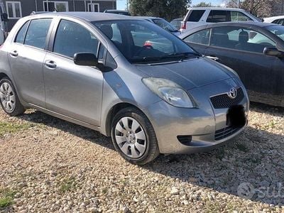 Grigio Usata 2006 Toyota Yaris Sol Berlina | 3900 € (Buon prezzo)
