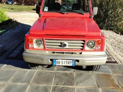 usata Suzuki Samurai 1.3i 1300 i. 8 valvole, km 130000, gancio traino, 2 proprietari