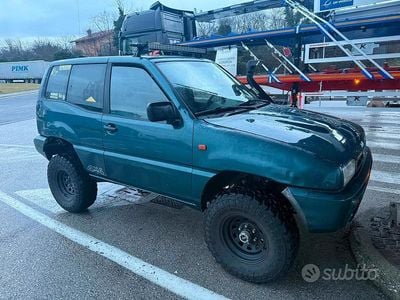 Usata Nissan Terrano 101 CV (74 kW) 1996 Verde SUV