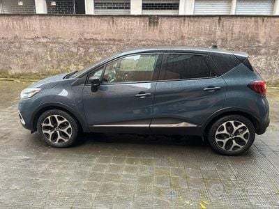 Usata Renault Captur Intens 110 CV (80 kW) 2018 Blu/azzurro SUV