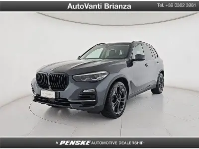 Usata BMW X5 Comfort Edition 286 CV (210 kW) 2021 Grigio SUV
