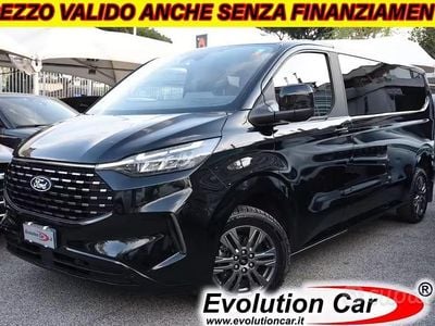 Usata Ford Tourneo Titanium 150 CV (110 kW) 2024 Nero Monovolume