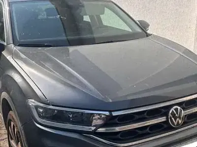 Usata VW T-Roc Life 110 CV (80 kW) 2023 Grigio SUV