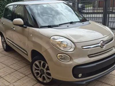 Usata Fiat 500L Lounge 80 CV (58 kW) 2013 Beige Monovolume