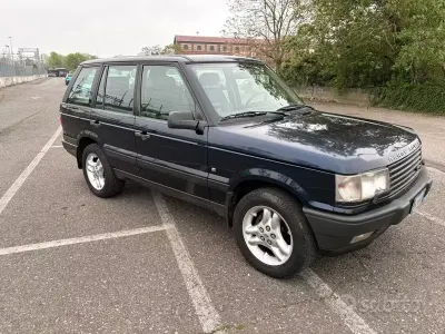 Usata Land Rover Range Rover 190 CV (139 kW) 1999 Bluazzurro SUV