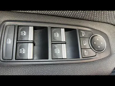 Usata Renault Captur Techno 90 CV (66 kW) 2025 Nero SUV