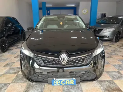 Usata Renault Clio V 101 CV (74 kW) 2025 Nero Berlina