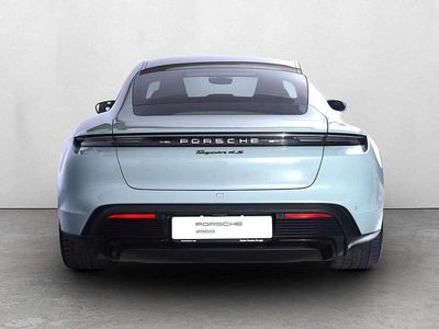 Shade green metallizzato Usata 2024 Porsche Taycan 4S Berlina | 116.000 €