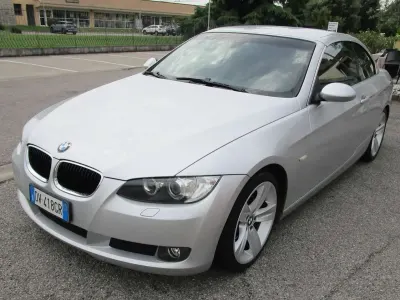 Usata BMW 320 Cabriolet 170 CV (125 kW) 2009 Argento Cabrio