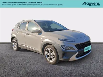 Usata Hyundai Kona 120 CV (88 kW) 2022 Grigio pastello SUV