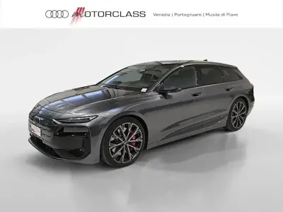 Usata Audi S6 e-tron Edition .1 369 kW (503 CV) 2025 Grigio daytona perla Station wagon