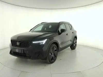 Nuova Volvo XC40 Plus 163 CV (119 kW) 2026 Nero SUV