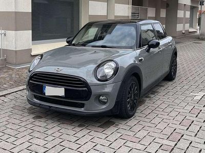 Usata Mini Cooper D Business 116 CV (85 kW) 2019 Utilitaria