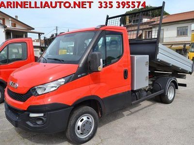 Usata Iveco Daily 126 CV (92 kW) 2016 Rosso