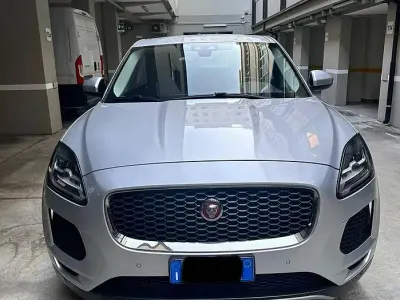 Usata Jaguar E-Pace 150 CV (110 kW) 2019 Grigio SUV