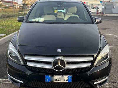 Usata Mercedes B180 Premium 109 CV (80 kW) 2012 Monovolume