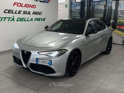 Używany Alfa Romeo Giulia Veloce 211 KM (155 kW) 2017 Srebrny Sedan/Limuzyna