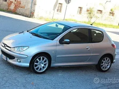 Usata Peugeot 206 109 CV (80 kW) 2005 Grigio Berlina