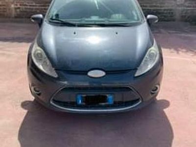 Usata Ford Fiesta 68 CV (50 kW) 2009 Blu Utilitaria