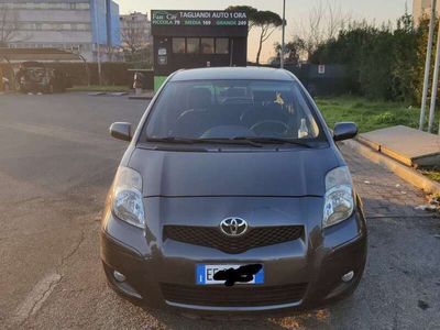 usata Toyota Yaris 5p 1.3 dual Sol