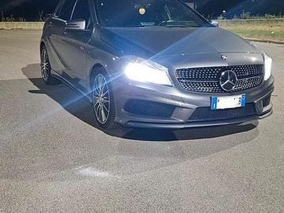 Usata Mercedes A200 Premium 136 CV (100 kW) 2015 Grigio Berlina
