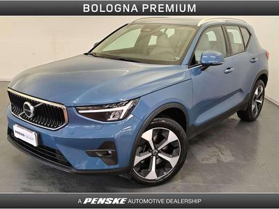 Blu/azzurro Usata 2022 Volvo XC40 Core SUV | 34.950 € (Molto cara)