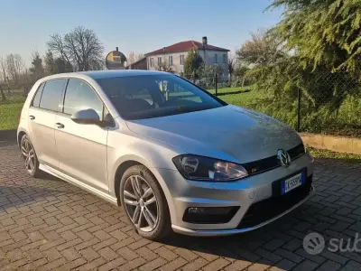 Usado VW Golf VII R-line 140 CV (102 kW) 2015 Gris Berlina