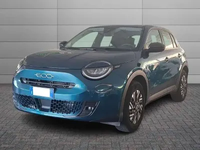 Usata Fiat 600 La Prima 110 CV (80 kW) 2024 Verde SUV