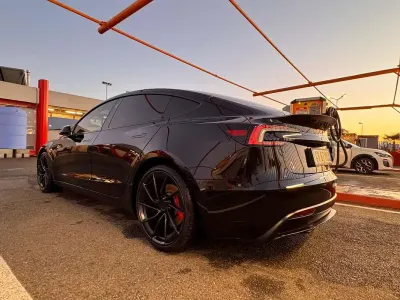 Usata Tesla Model 3 Performance 338 kW (460 CV) 2024 Nero Berlina