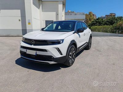 Usata Opel Mokka Elegance 110 CV (80 kW) 2023 Bianco SUV