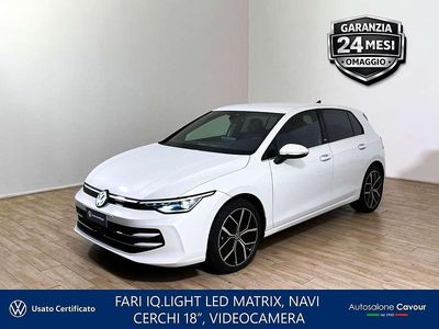 Usata VW Golf VIII 116 CV (85 kW) 2024 Oryx white Utilitaria