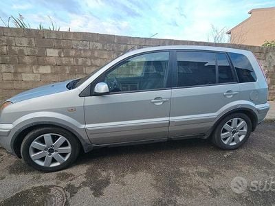 Usata Ford Fusion 2007 Grigio Utilitaria