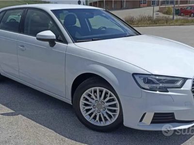 usata Audi A3 S-Tronic sport 1.6